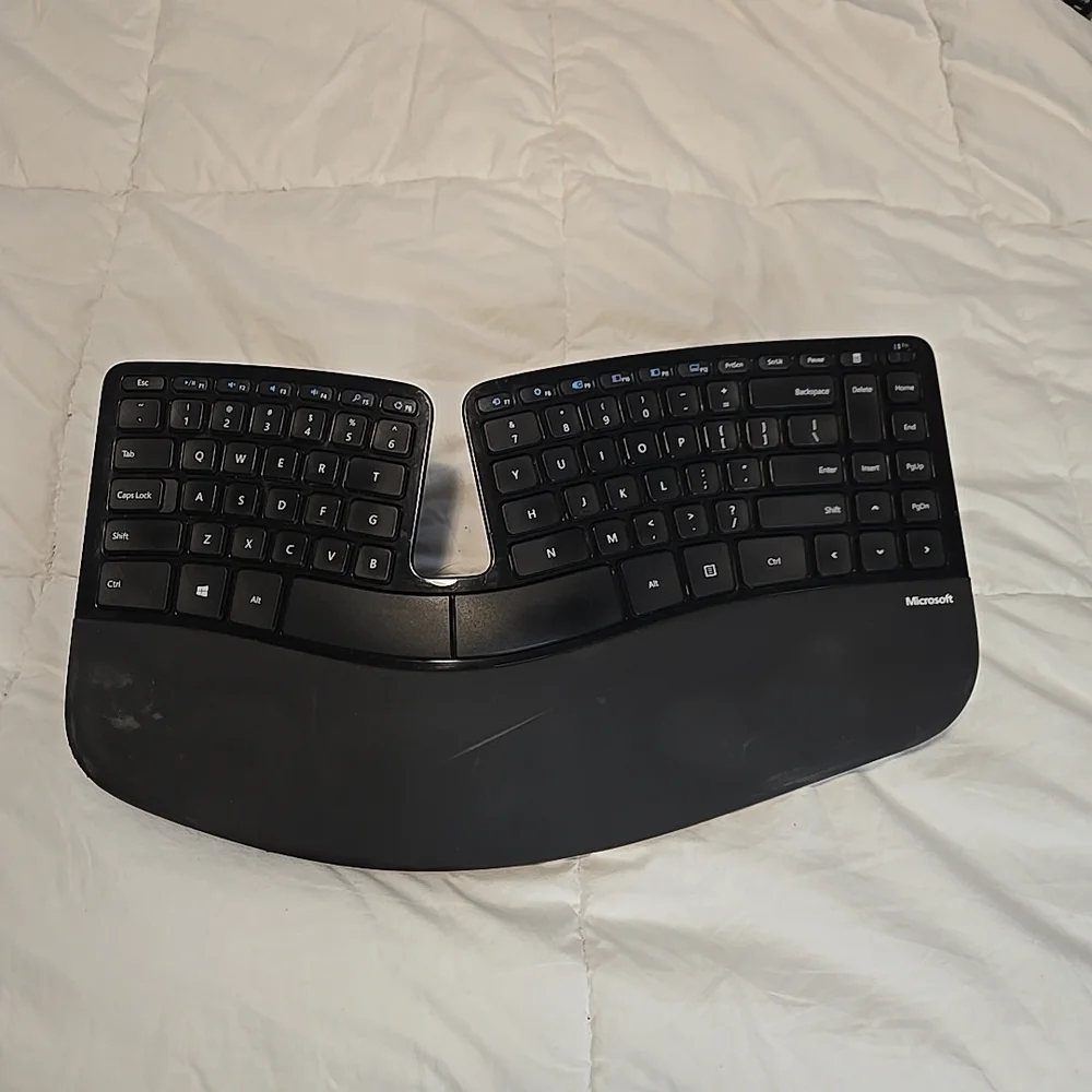 Microsoft Sculpt Ergonomic Desktop Keyboard Surface Edition 1559 (NO Dongle)0452